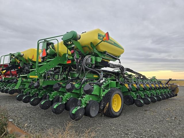 Image of John Deere DB60 equipment image 2