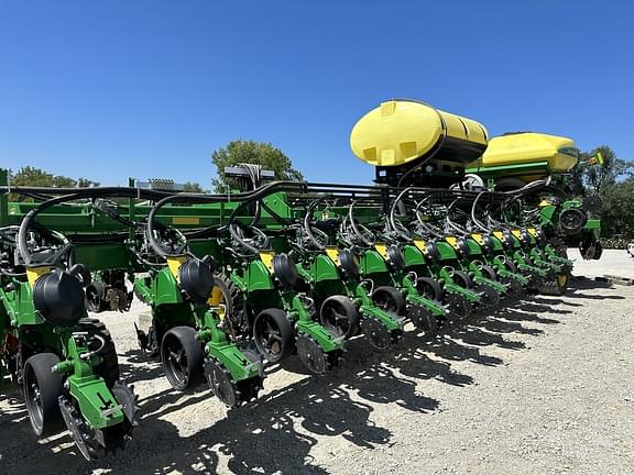 Image of John Deere DB80 Primary image