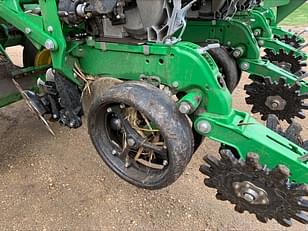 Main image John Deere DB90 10