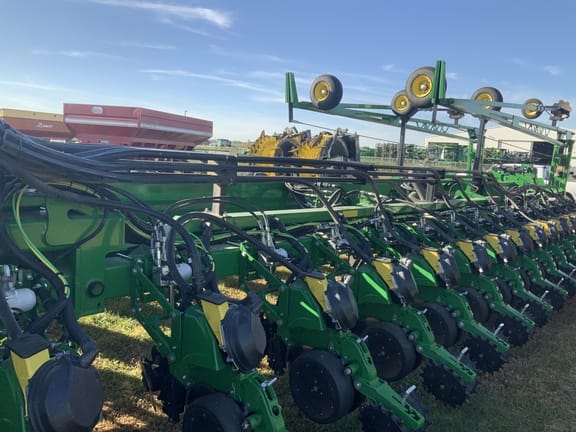 Main image John Deere DB90