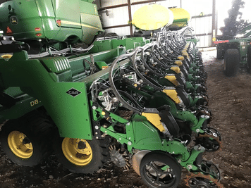 Main image John Deere DB90