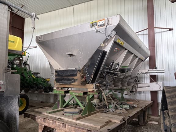 Image of John Deere DN456 equipment image 1