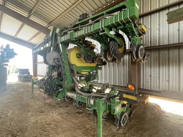 Main image John Deere DR12T