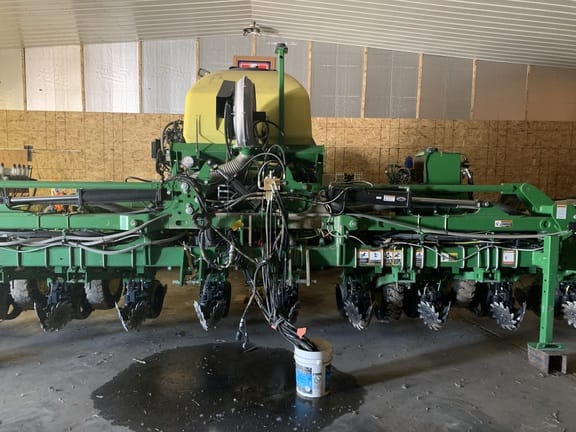 2021 John Deere DR16X Equipment Image0