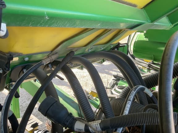 Image of John Deere DR16X equipment image 4