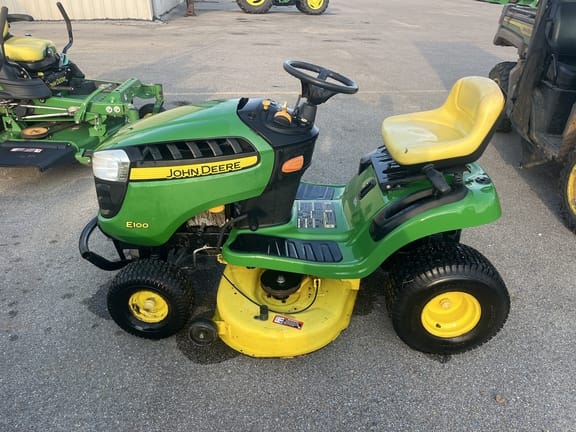 2021 John Deere E100 Equipment Image0