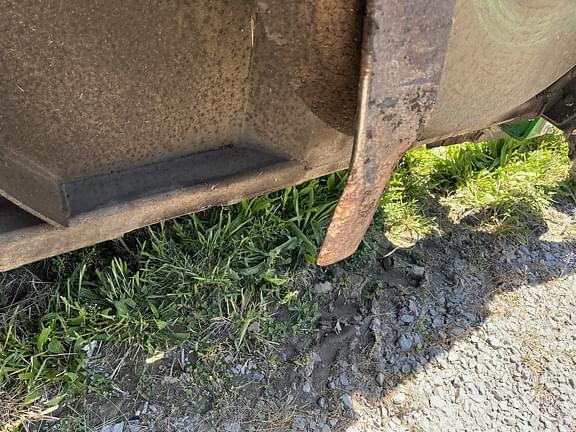 Image of John Deere E12 equipment image 1