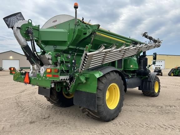 Image of John Deere F4365 equipment image 4