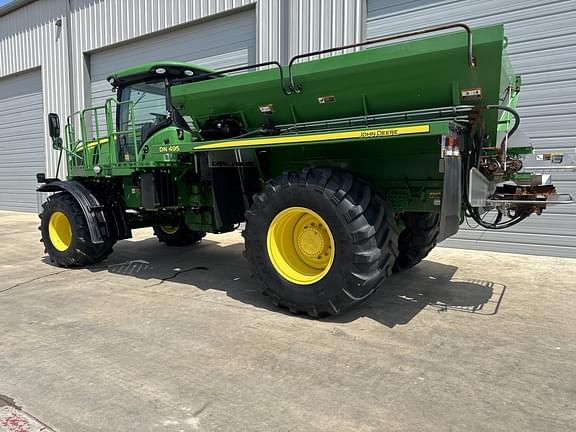 Image of John Deere F4365 equipment image 3