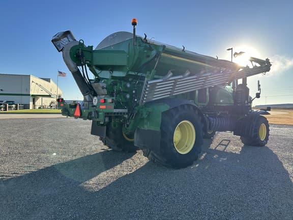 Image of John Deere F4365 equipment image 4