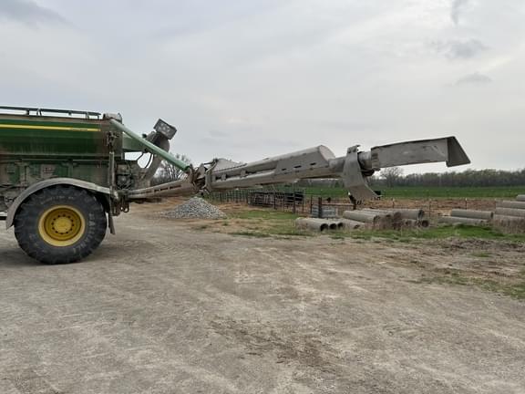 Image of John Deere F4365 equipment image 2