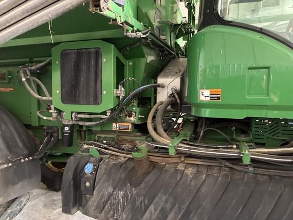 Image of John Deere F4365 equipment image 4