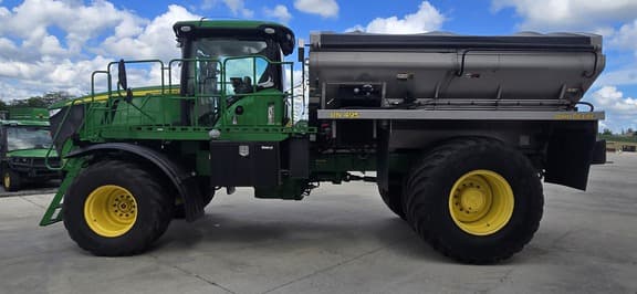 Image of John Deere F4365 equipment image 2