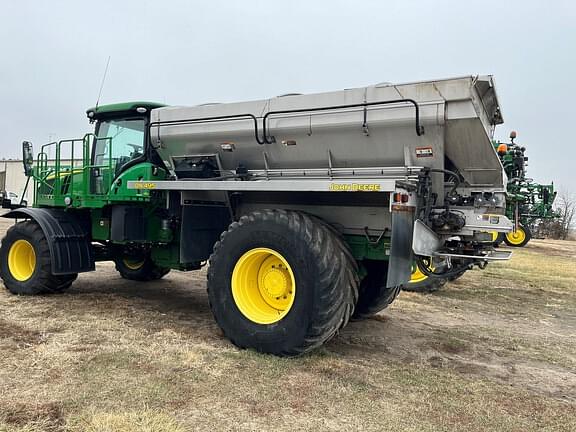 Image of John Deere F4365 equipment image 3