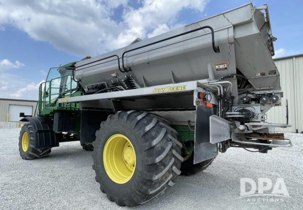 Image of John Deere F4365 equipment image 4