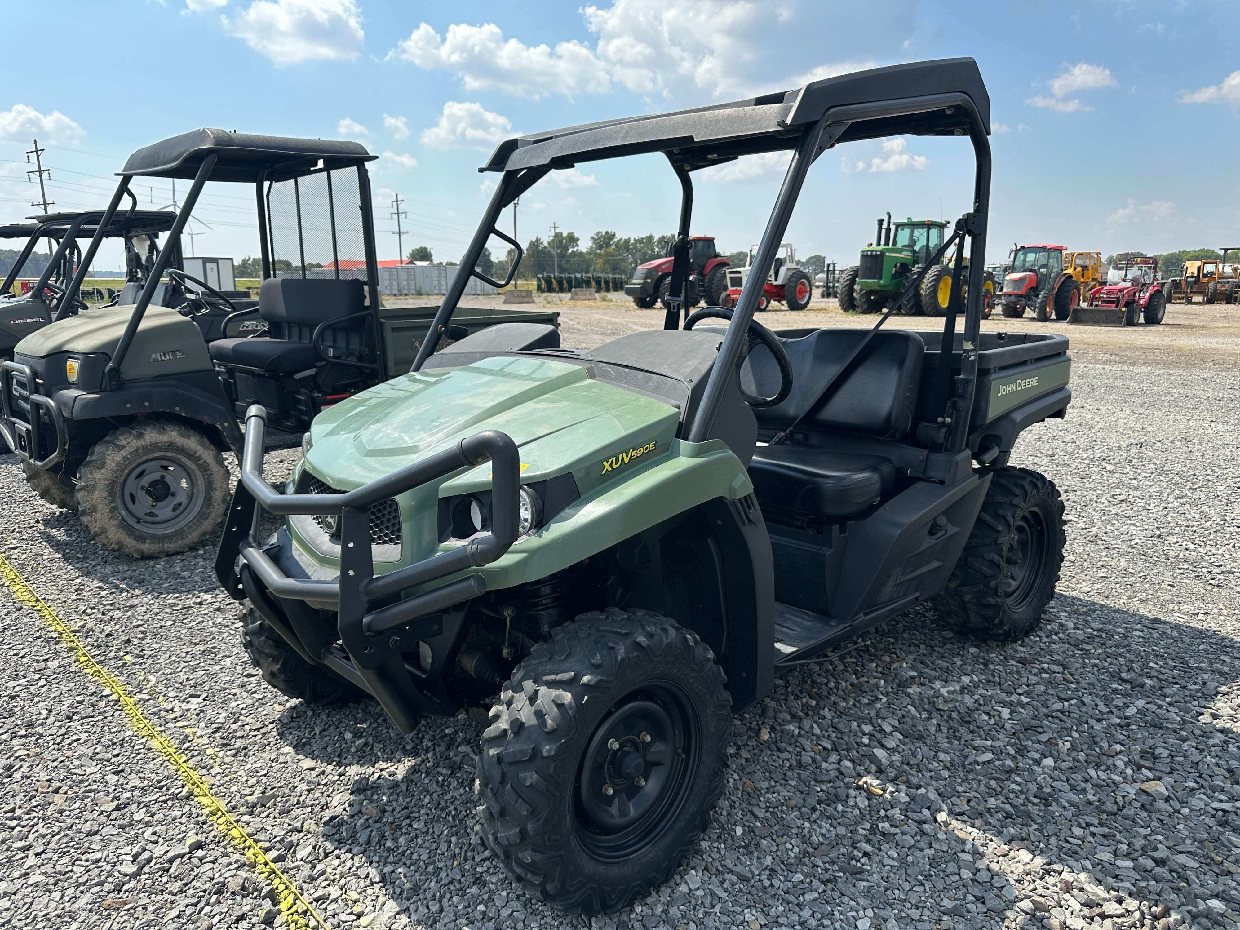 2021 John Deere XUV 590E Equipment Image0