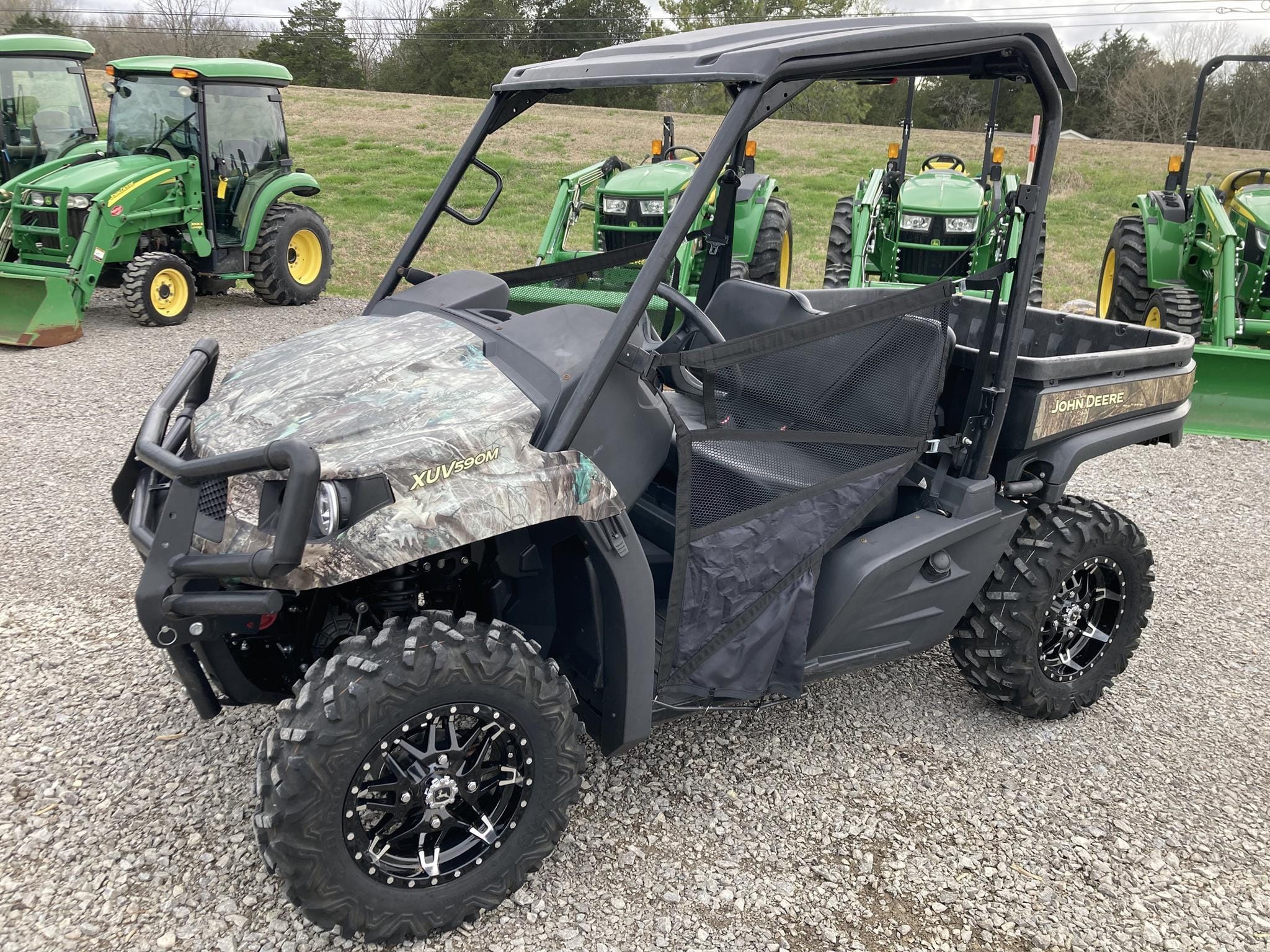 Main image John Deere XUV 590M