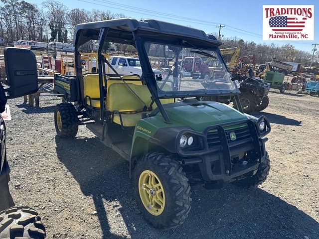 Image of John Deere XUV 825M S4 equipment image 1