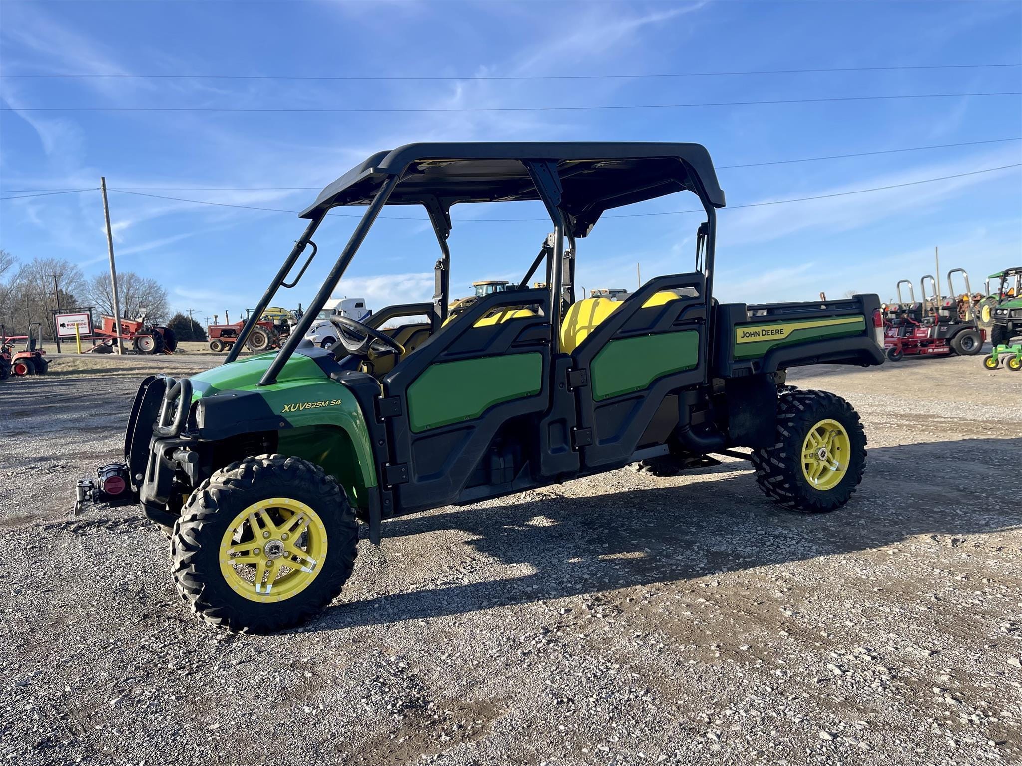 2021 John Deere XUV 825M S4 Equipment Image0