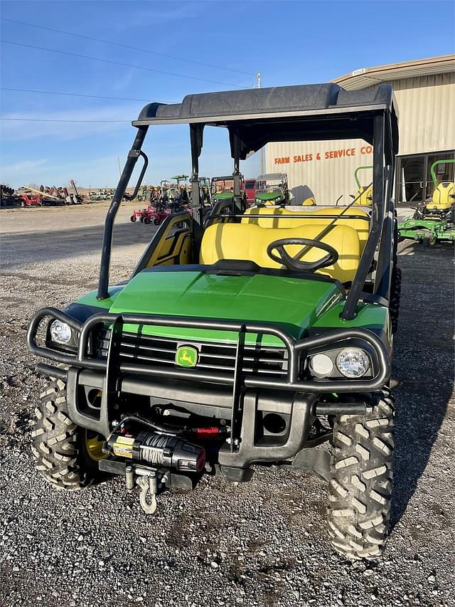 Image of John Deere XUV 825M S4 equipment image 2