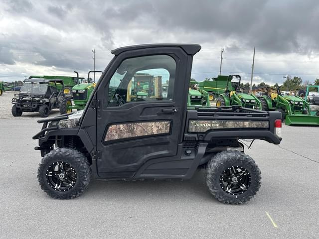 Image of John Deere XUV 835M equipment image 2