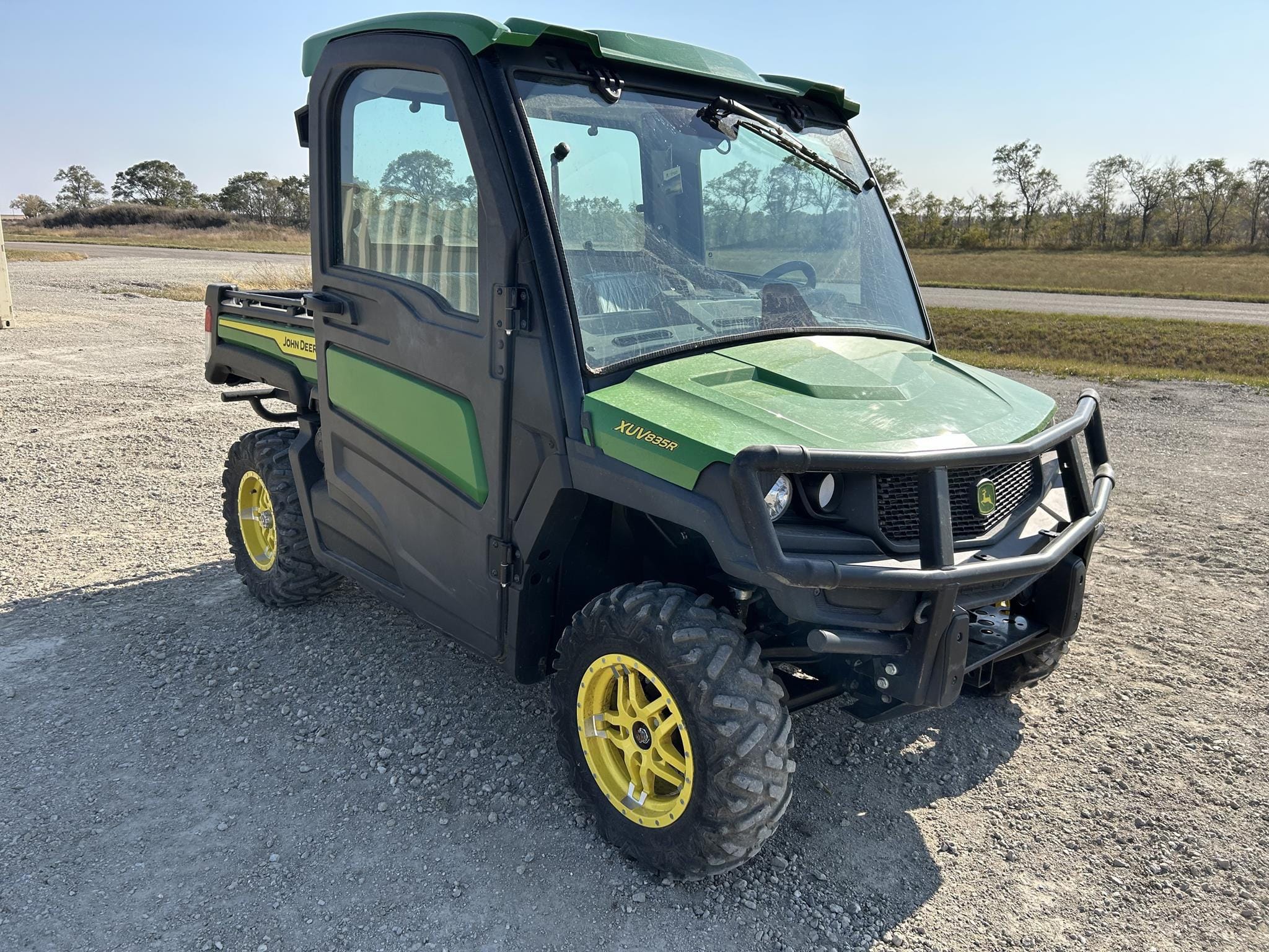 Main image John Deere XUV 835R