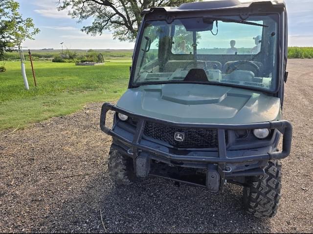 Image of John Deere XUV 835R equipment image 1
