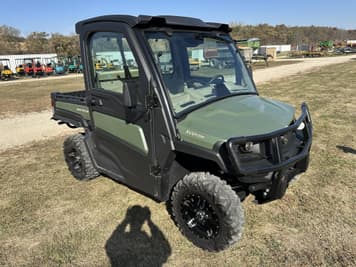 Main image John Deere XUV 835R