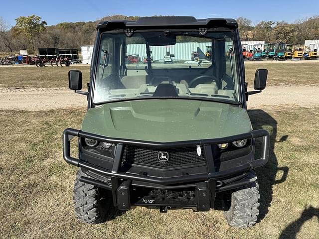 Image of John Deere XUV 835R equipment image 1