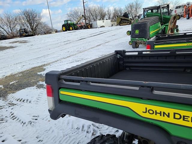 Image of John Deere XUV 865M equipment image 4