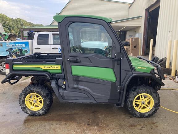 Image of John Deere XUV 835R equipment image 1