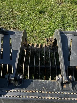 Image of John Deere GR84B equipment image 3