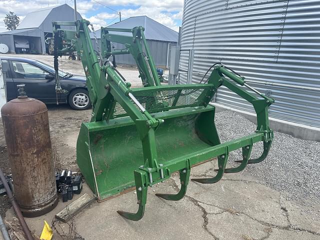 Image of John Deere H310 equipment image 3
