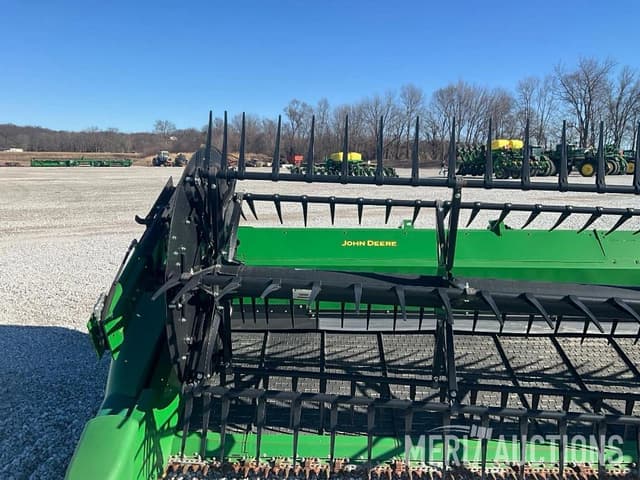 Image of John Deere HD35R equipment image 4