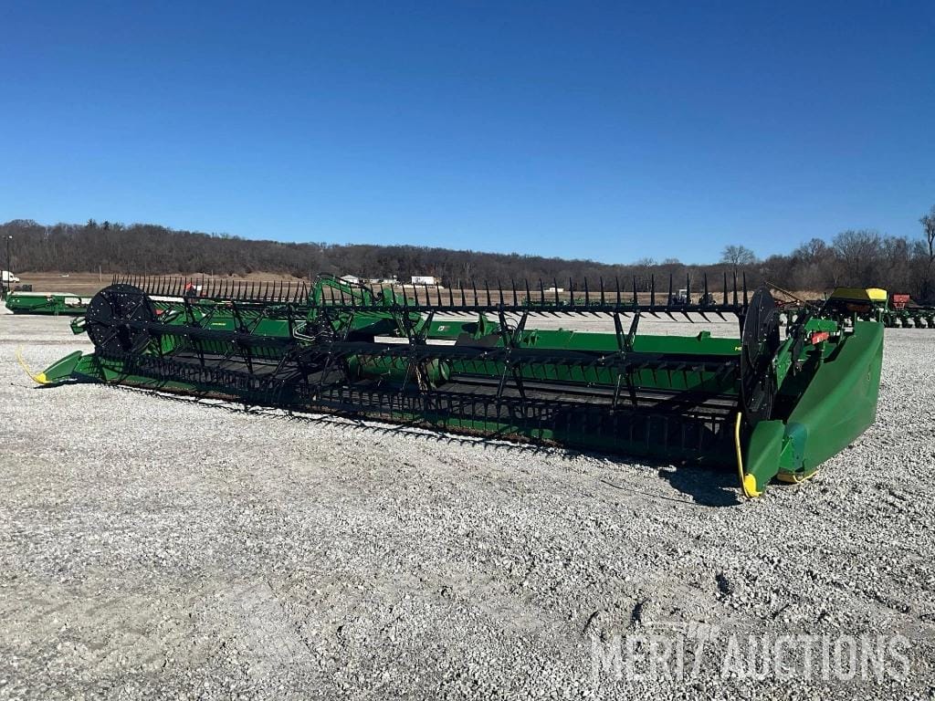 2021 John Deere HD35R Equipment Image0