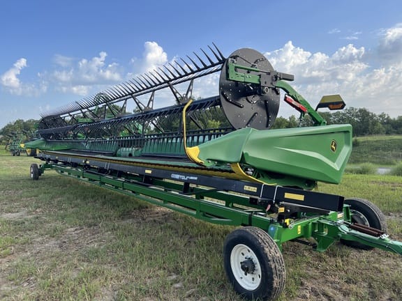 2021 John Deere HD40R Equipment Image0