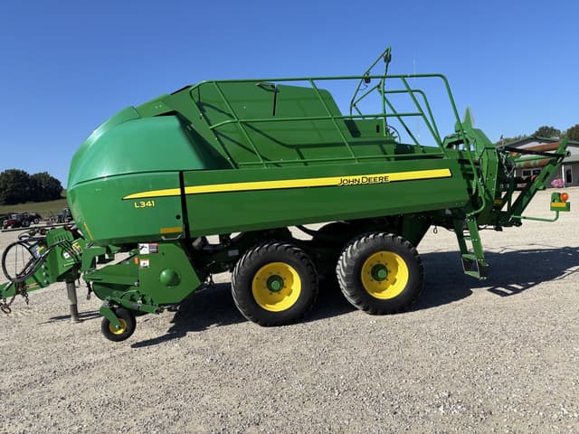 Image of John Deere L341 equipment image 1
