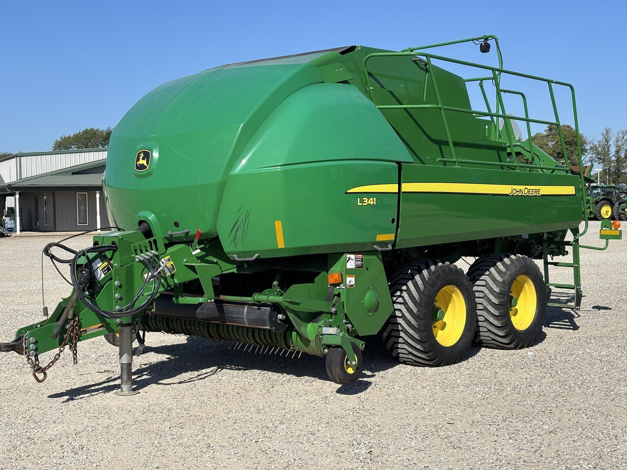 2021 John Deere L341 Equipment Image0