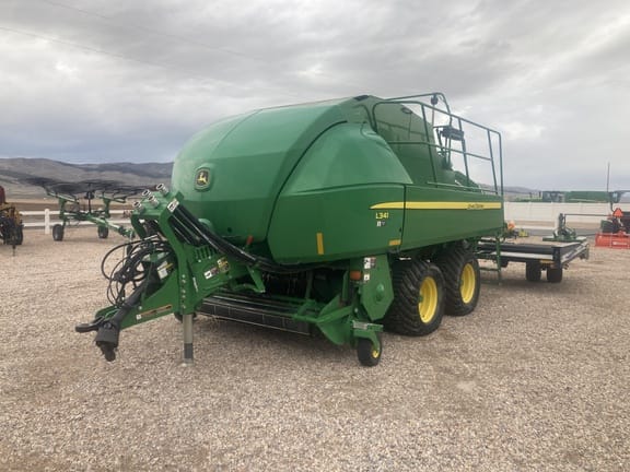 2021 John Deere L341 Equipment Image0