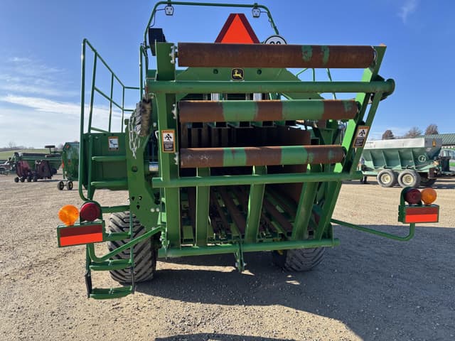 Image of John Deere L341 equipment image 4