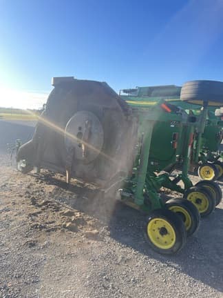 Image of John Deere M15 equipment image 1