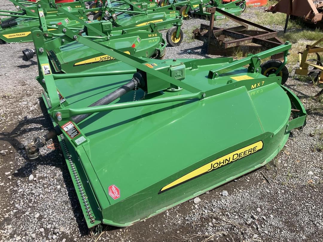 Image of John Deere MX7 Image 0