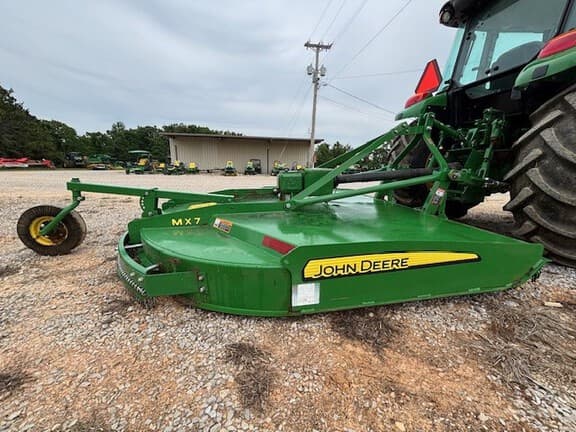 Image of John Deere MX7 equipment image 1