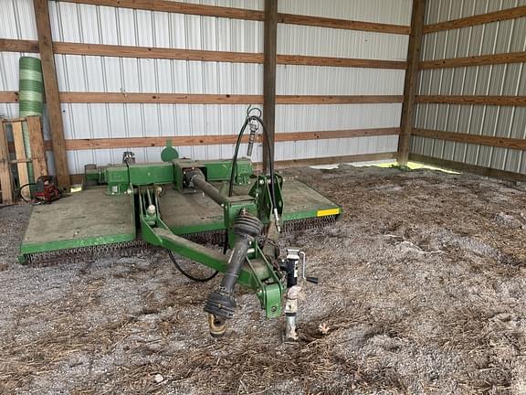 Image of John Deere MX8 equipment image 1