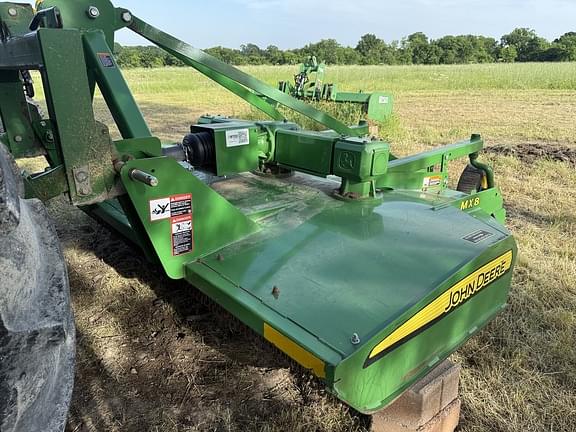 Image of John Deere MX8 equipment image 2