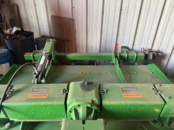 Image of John Deere MX8 equipment image 4