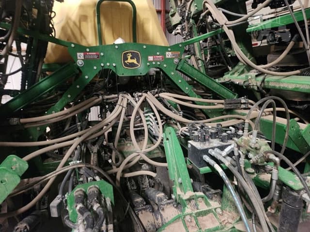 Image of John Deere N530C equipment image 2