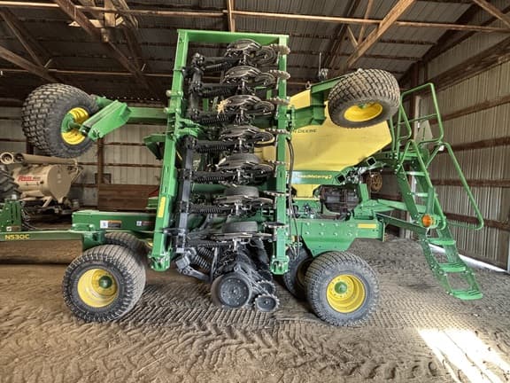 Image of John Deere N530C equipment image 1