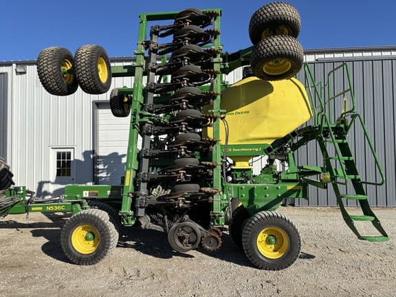 Image of John Deere N536C equipment image 1