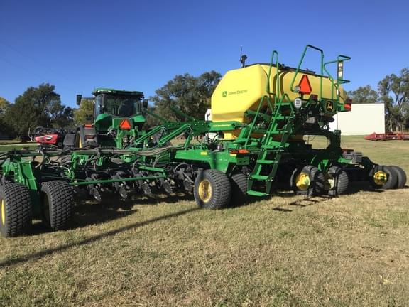 Image of John Deere N540C equipment image 1